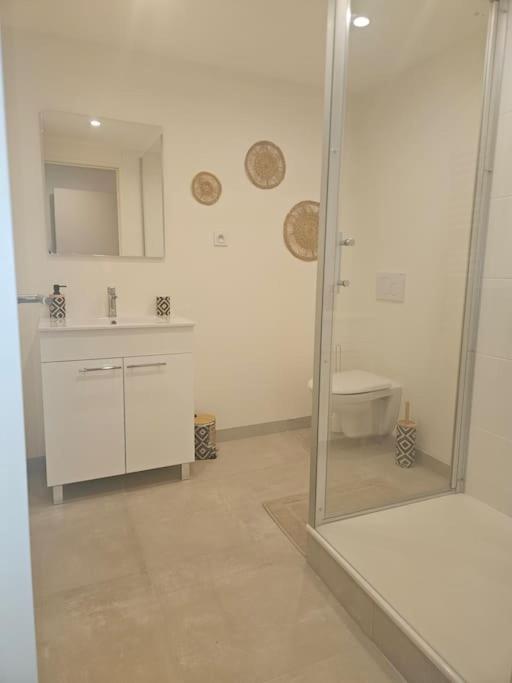 "La Tour", Logement Cosy, Au Calme Vertrieu Экстерьер фото